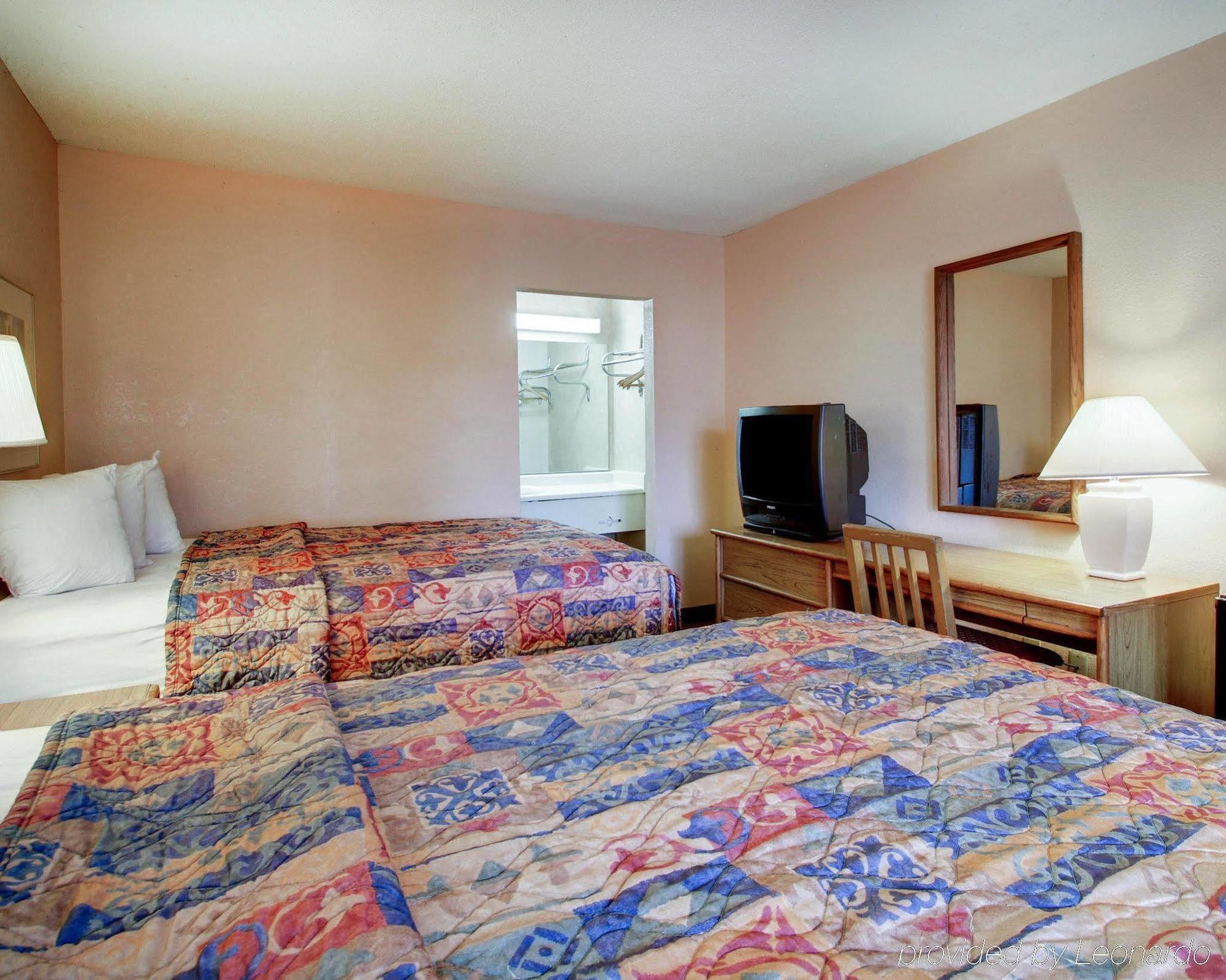 Econo Lodge North Риджленд Экстерьер фото